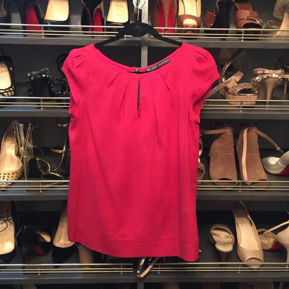 Zara Red Keyhole Top